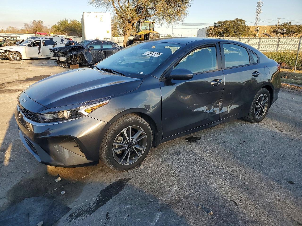 2023 KIA FORTE