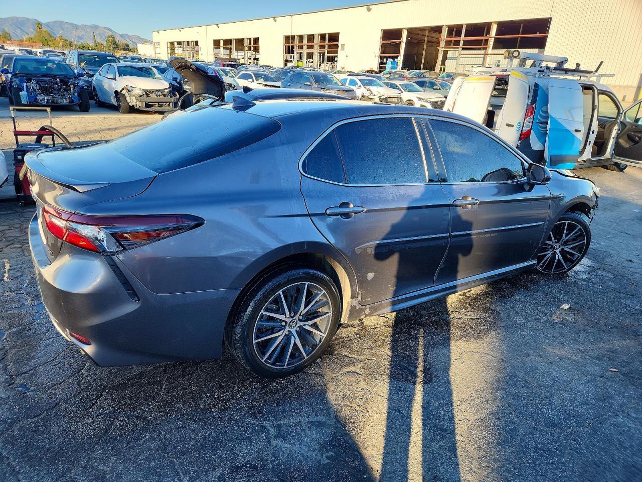 2023 TOYOTA CAMRY