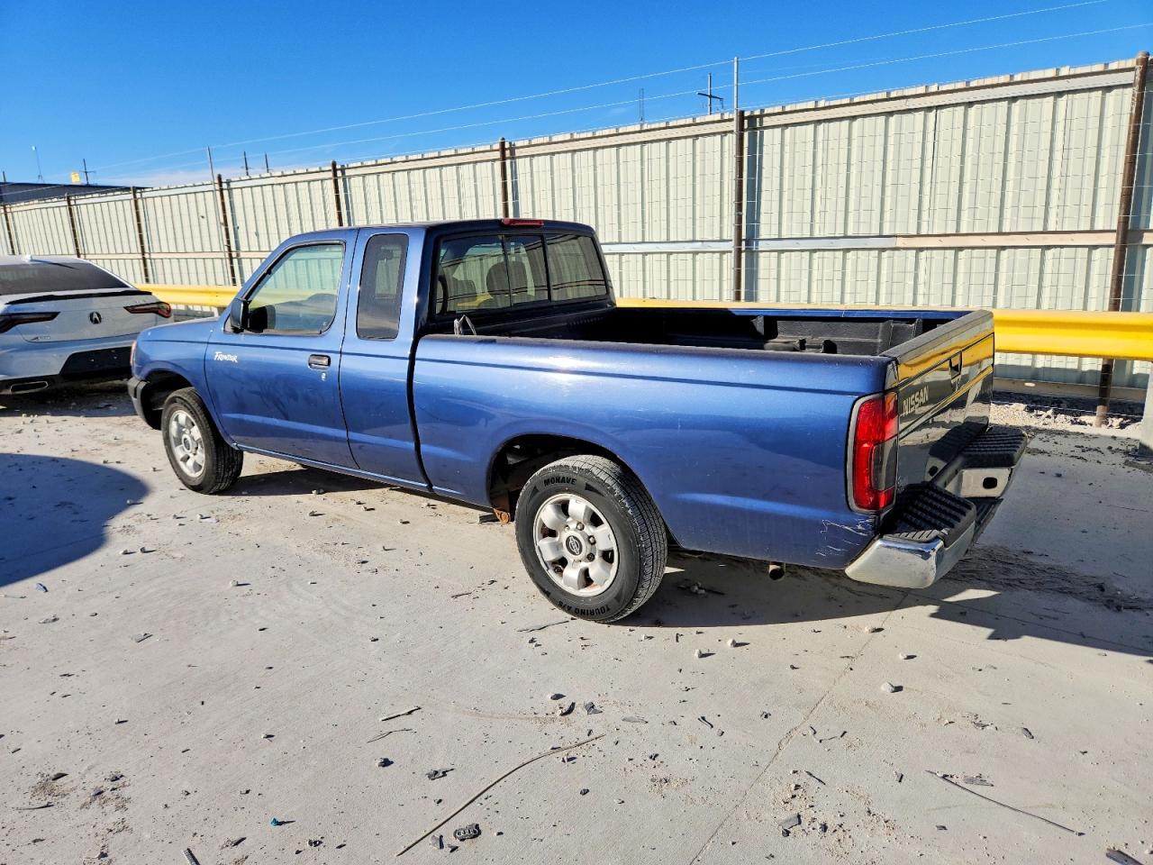 2000 NISSAN Frontier