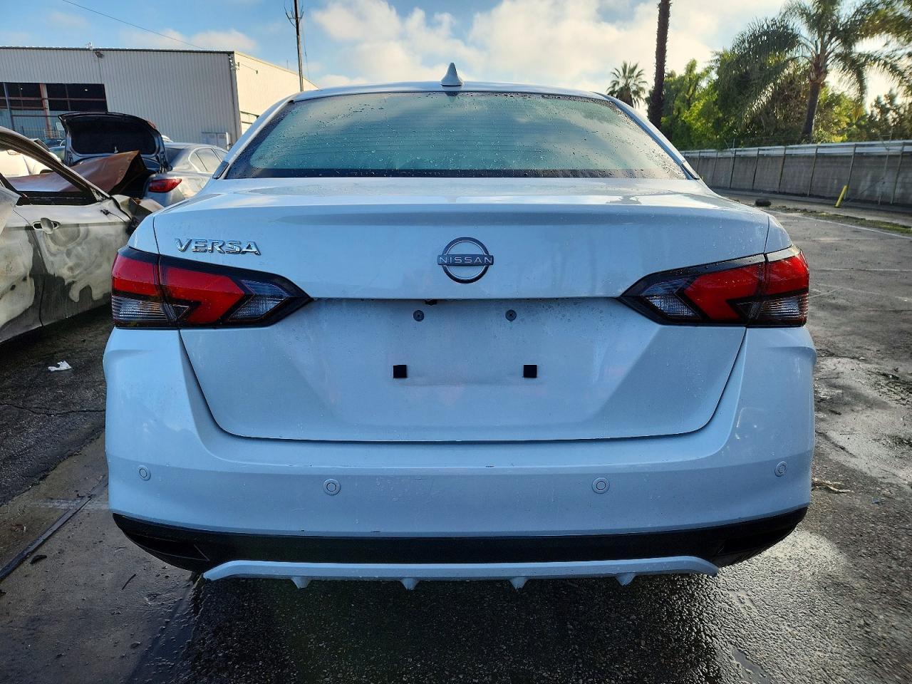 2025 NISSAN VERSA