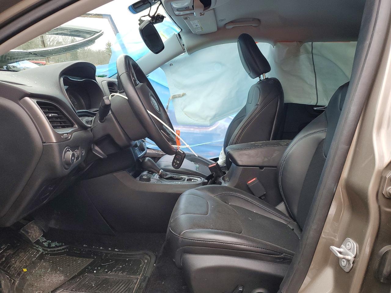 2019 JEEP CHEROKEE