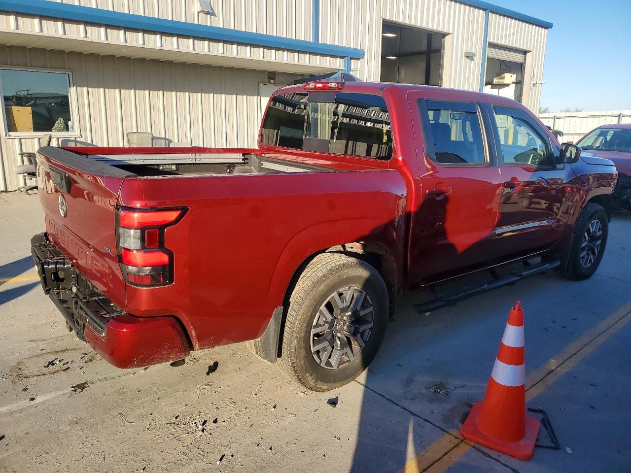 2024 NISSAN Frontier