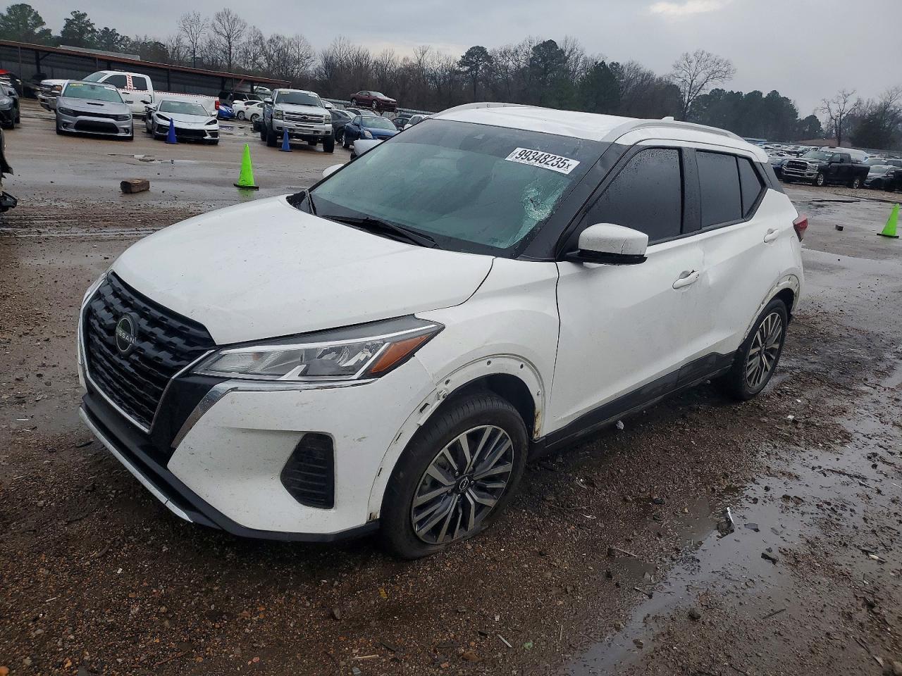 2022 NISSAN KICKS