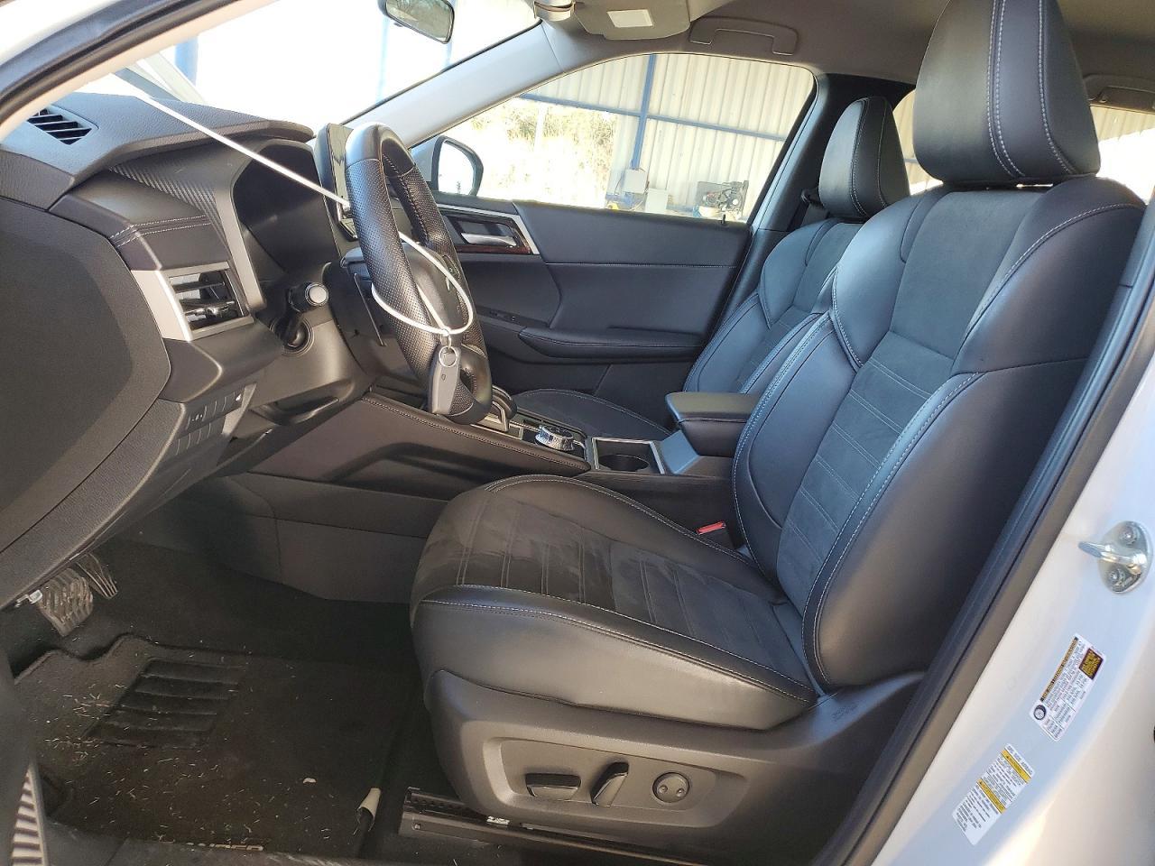 2024 MITSUBISHI outlander