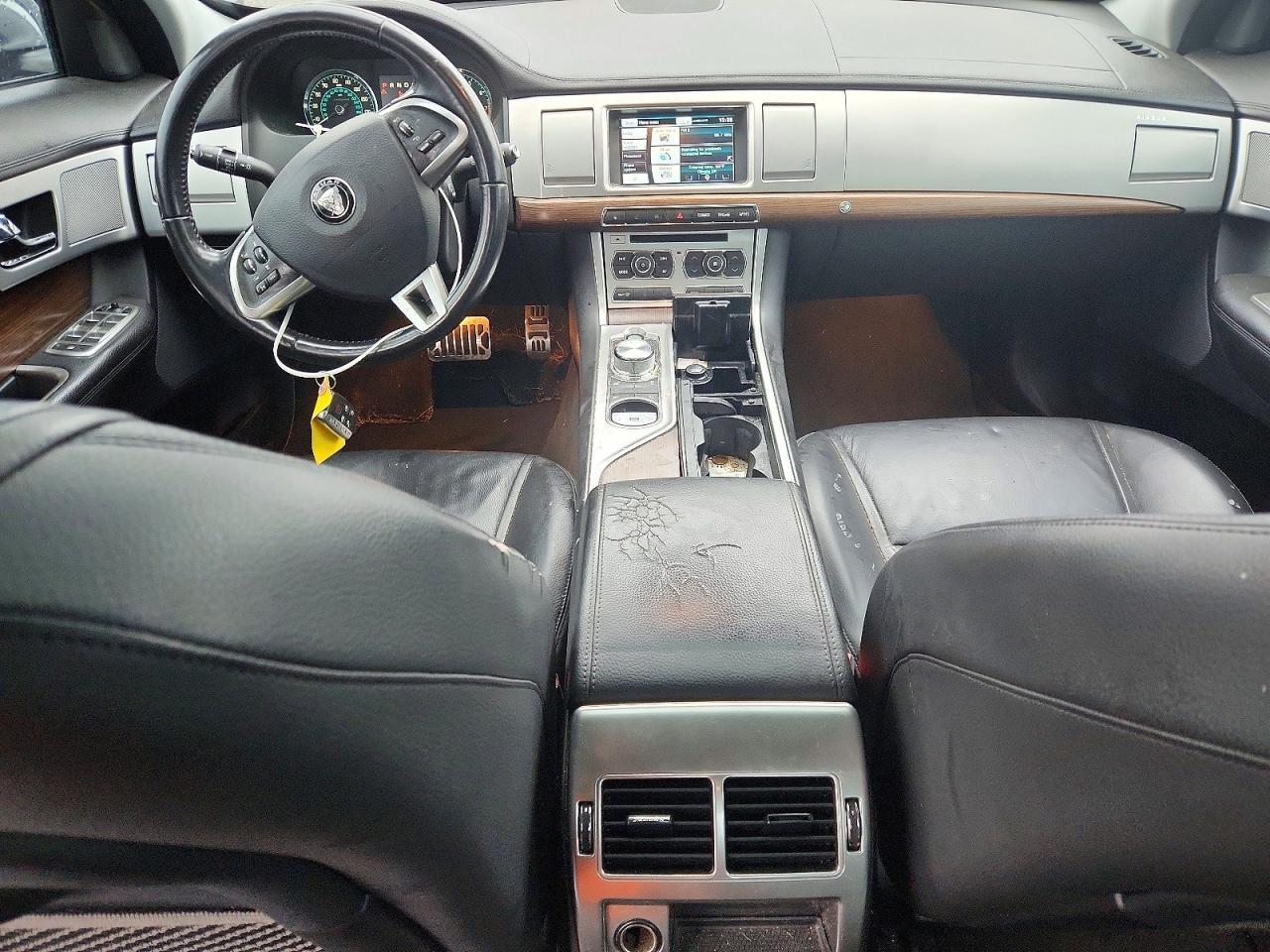 2014 JAGUAR XF