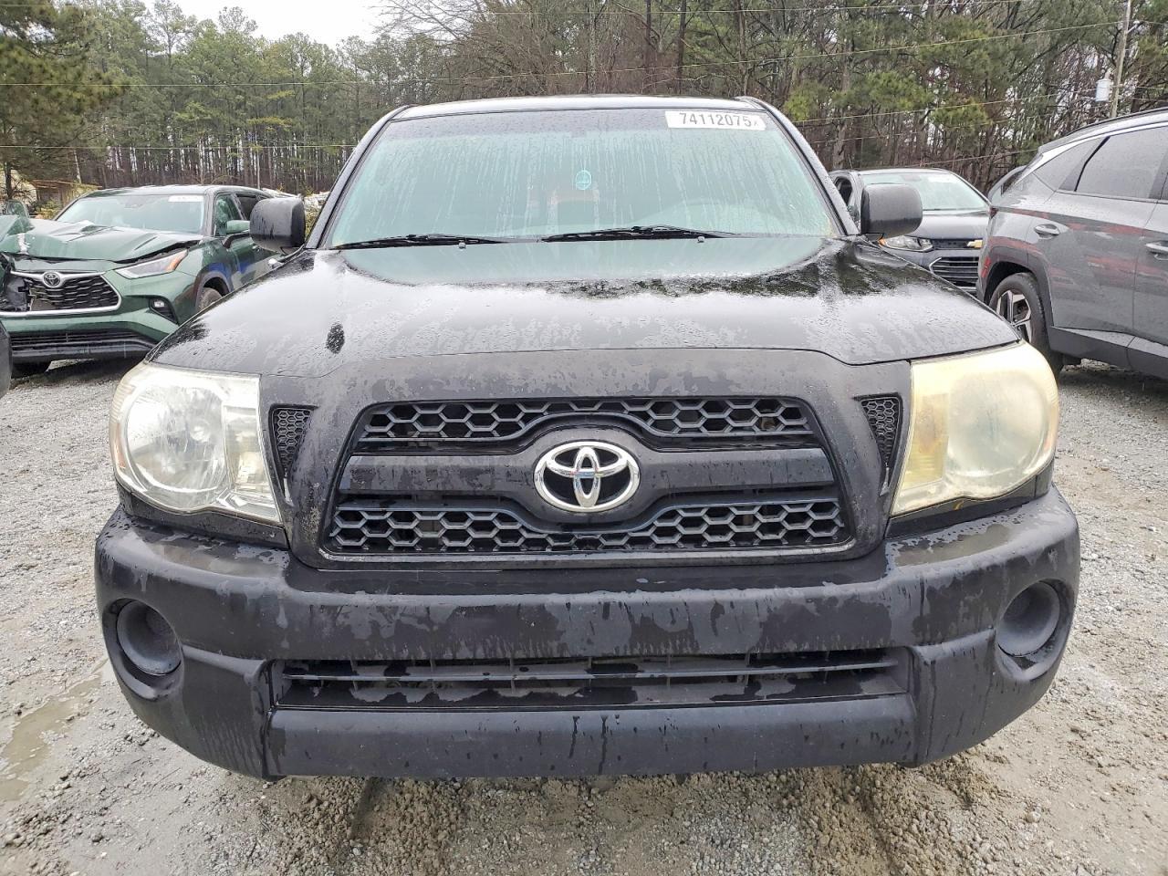 2011 TOYOTA TACOMA