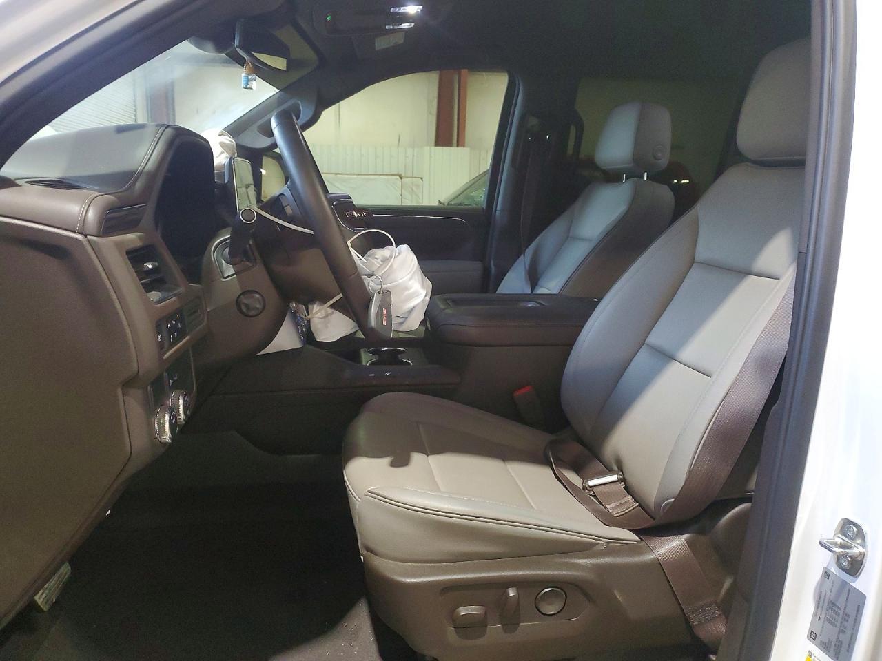 2024 GMC Yukon