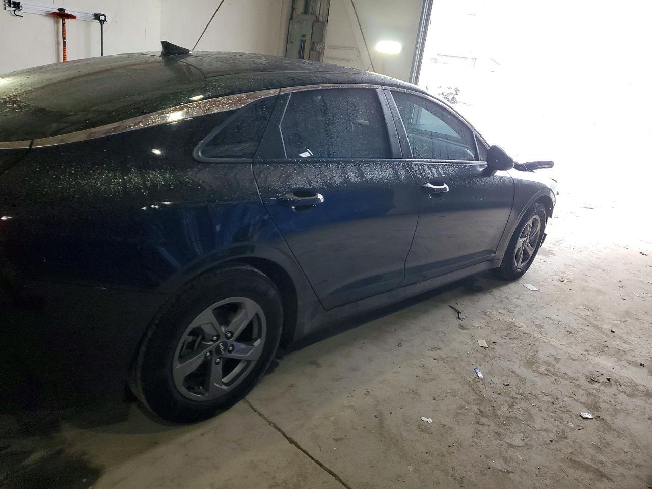 2023 KIA K5