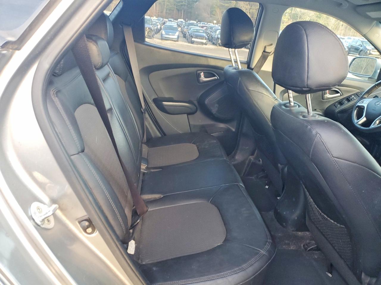 2012 HYUNDAI TUCSON