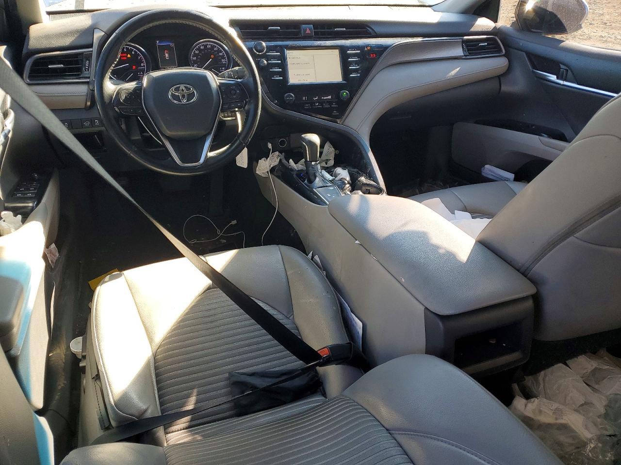 2019 TOYOTA CAMRY