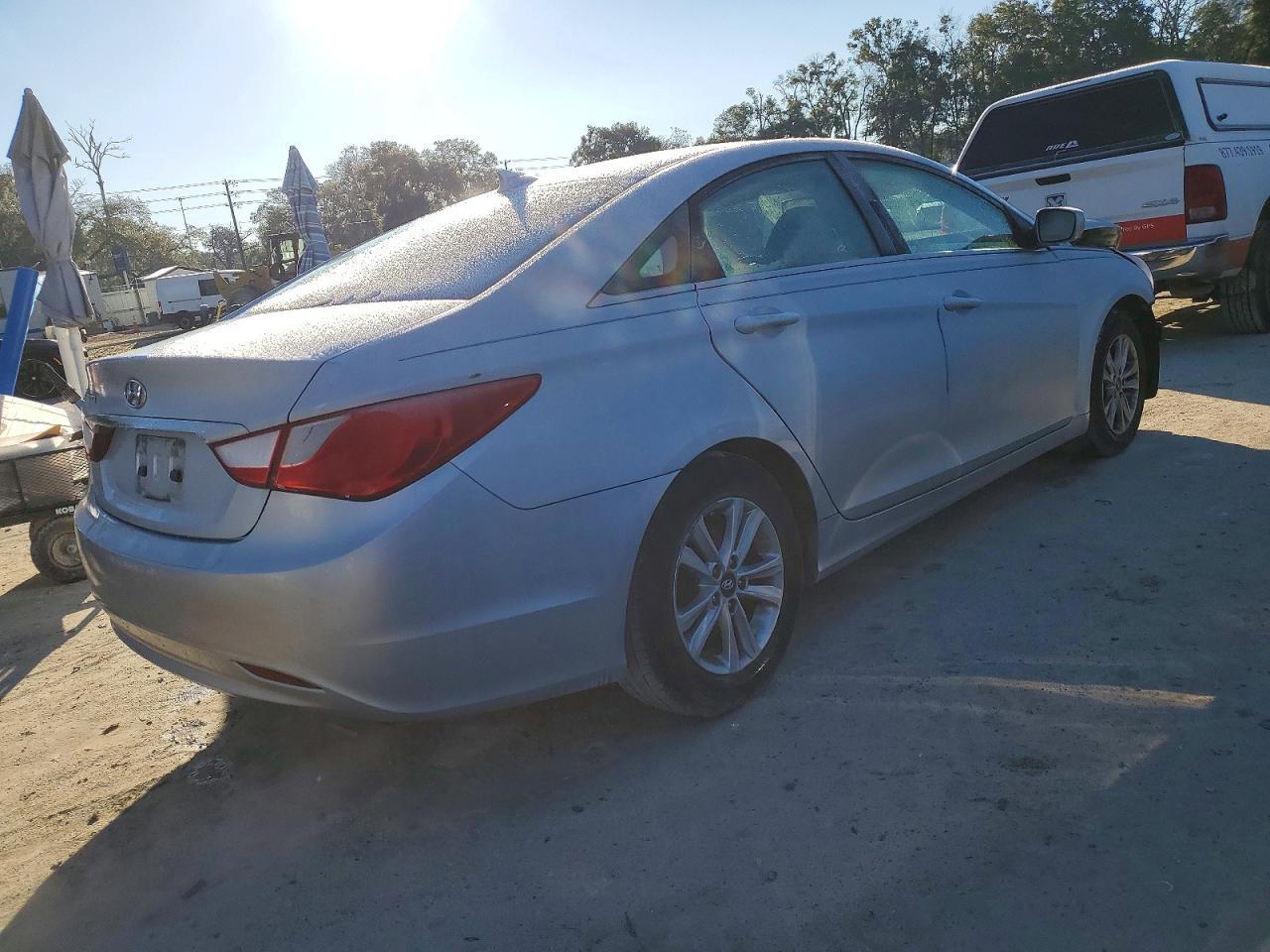 2012 HYUNDAI SONATA