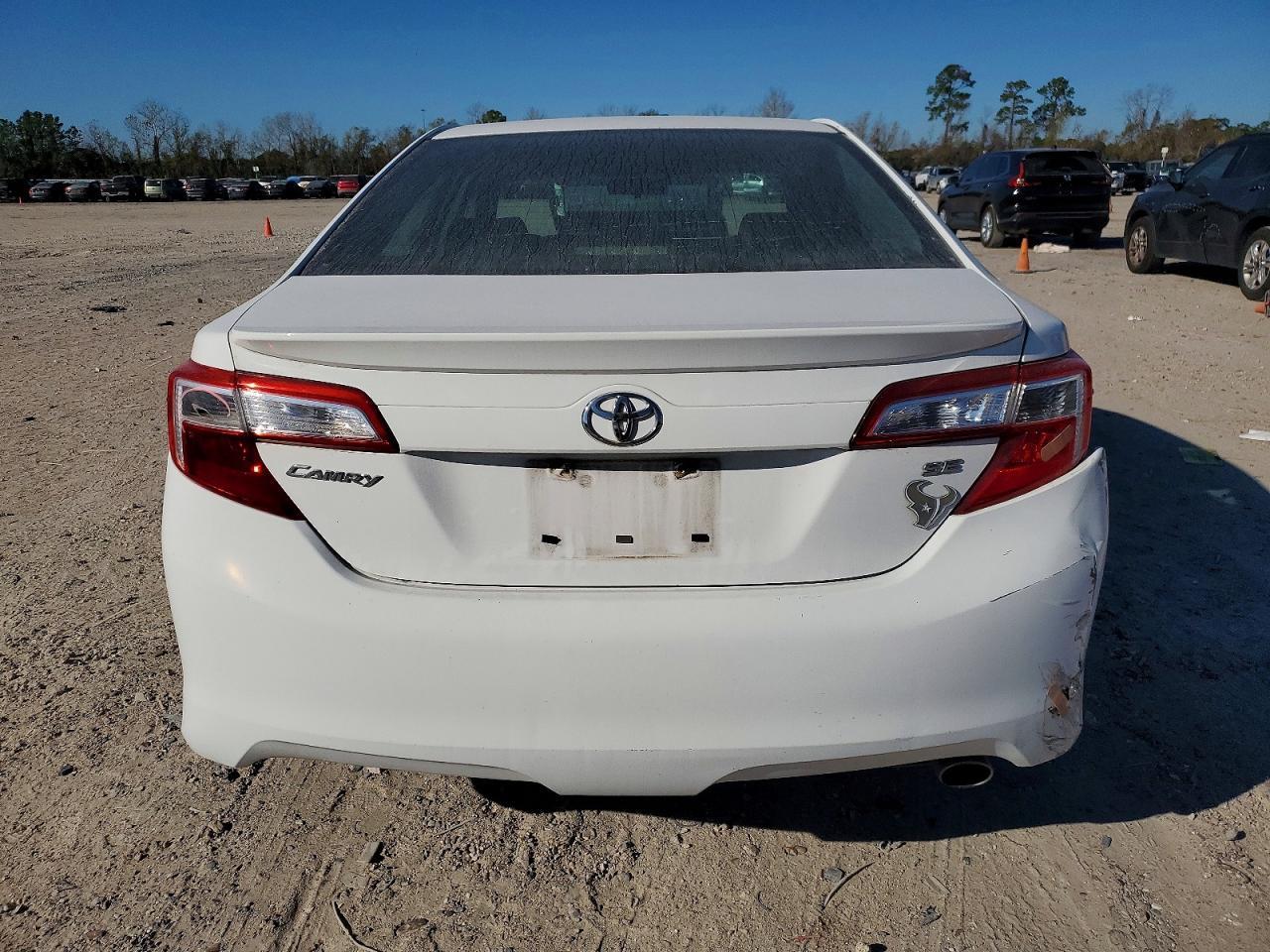 2014 TOYOTA CAMRY