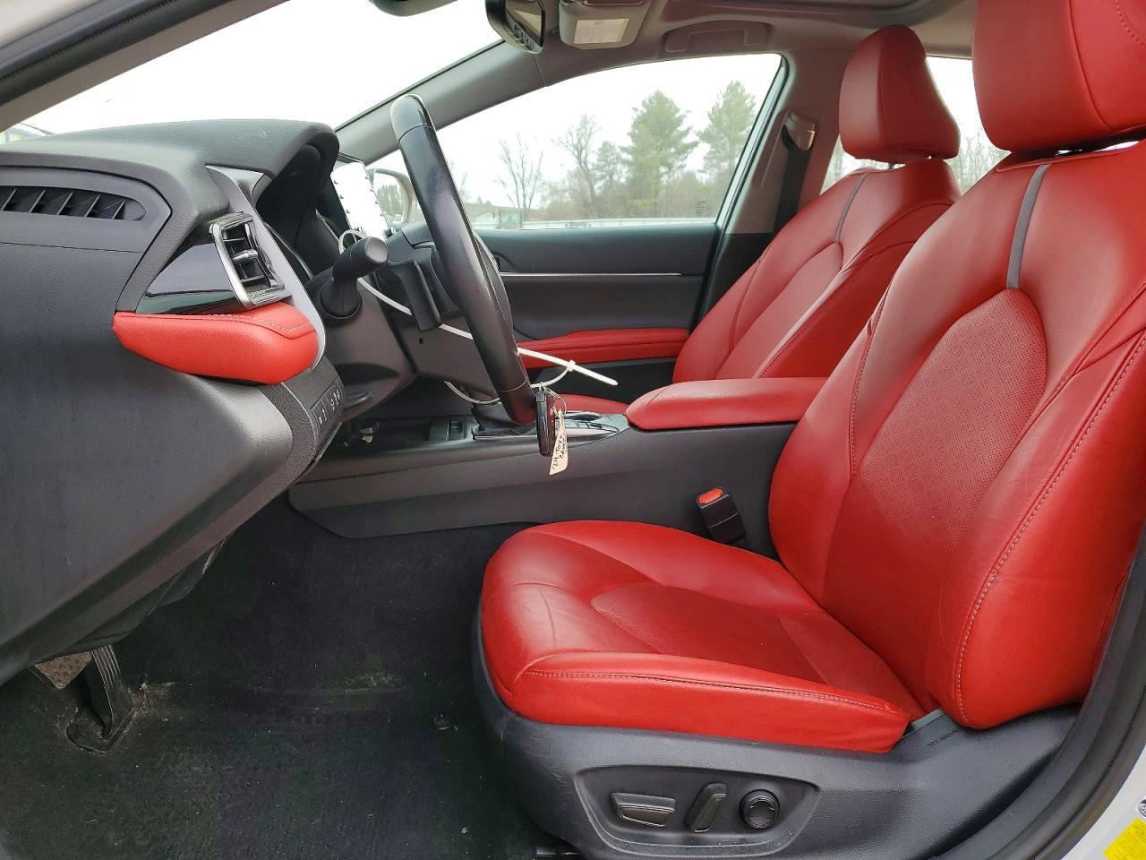 2024 TOYOTA CAMRY