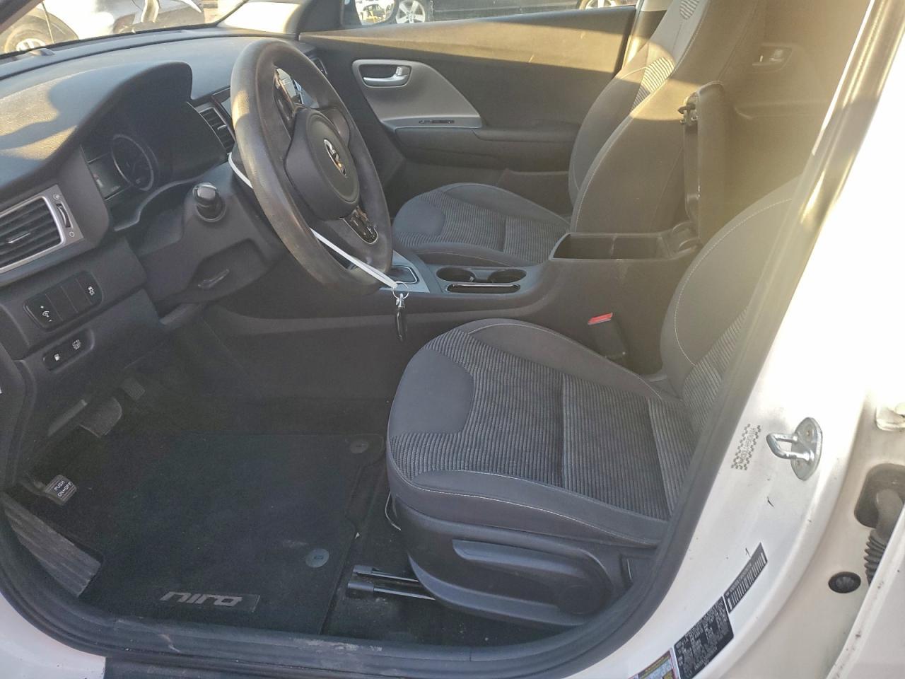 2017 KIA Niro