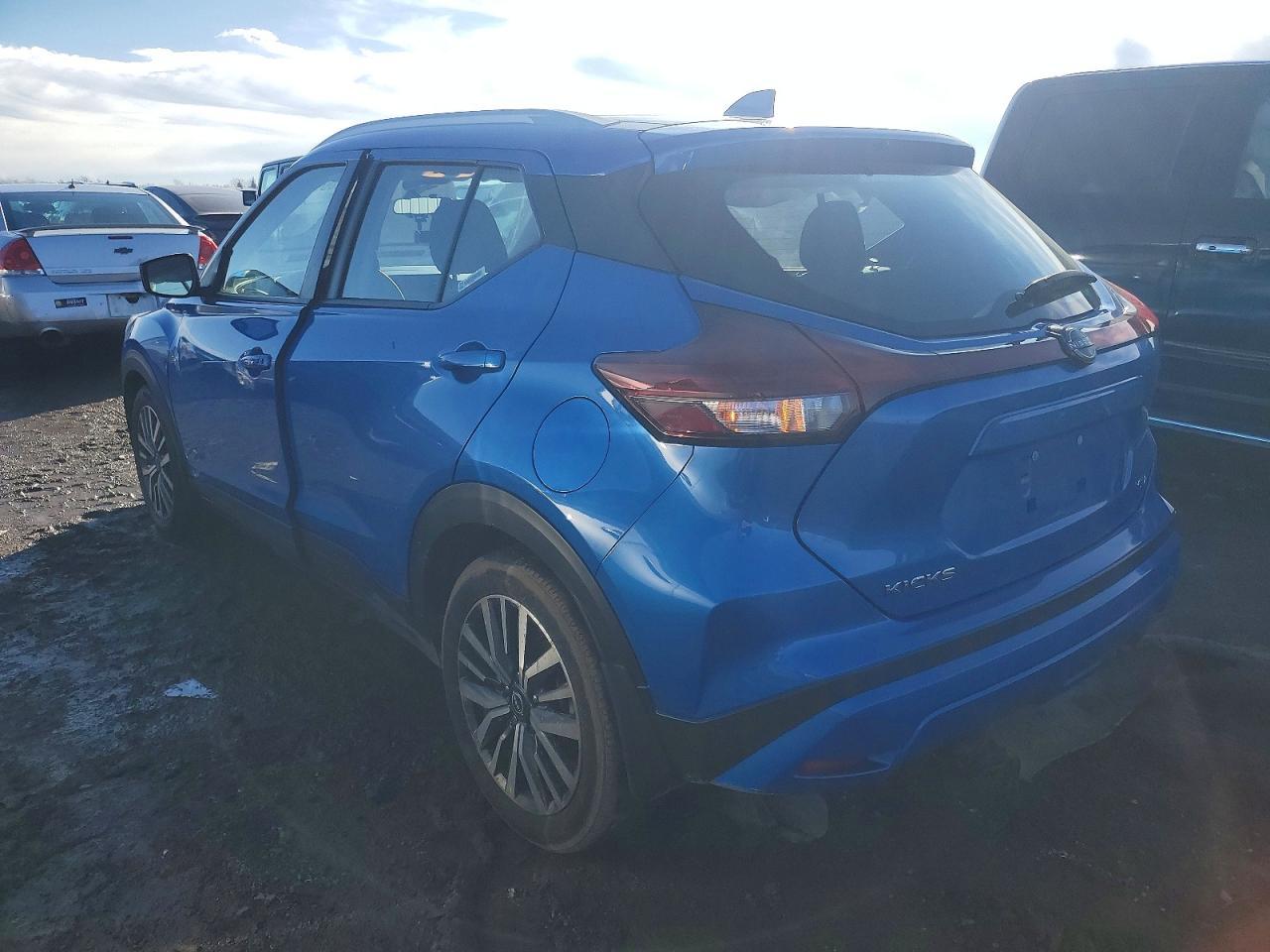 2024 NISSAN KICKS