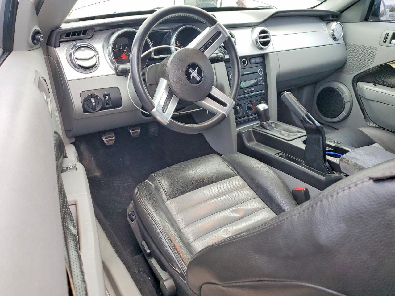 2009 FORD MUSTANG