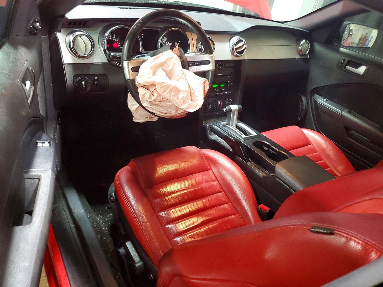 2005 FORD MUSTANG