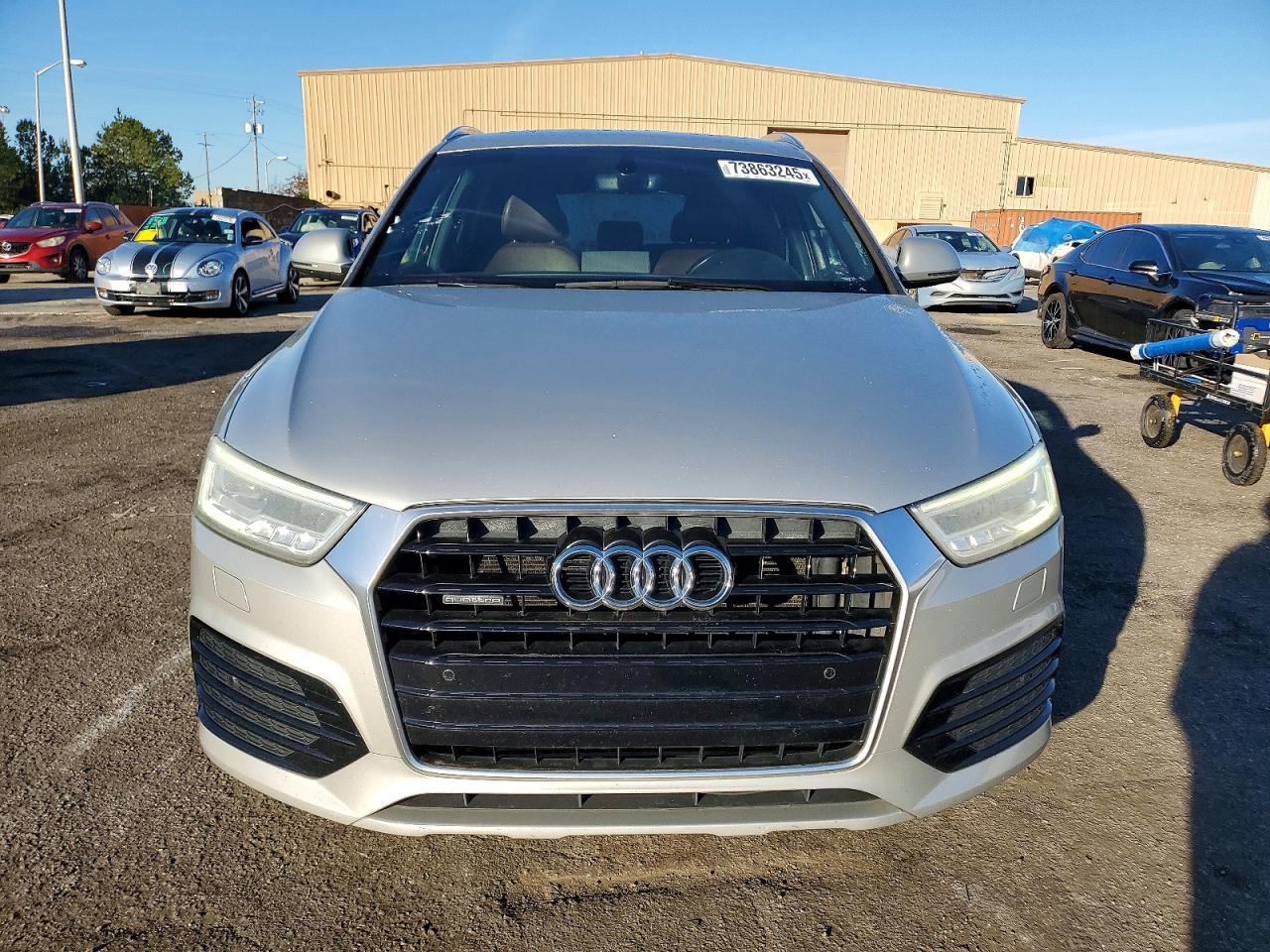 2016 AUDI Q3