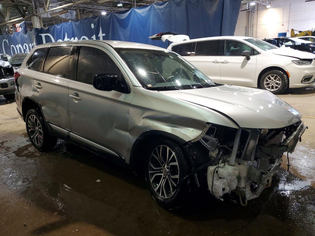 2018 MITSUBISHI outlander