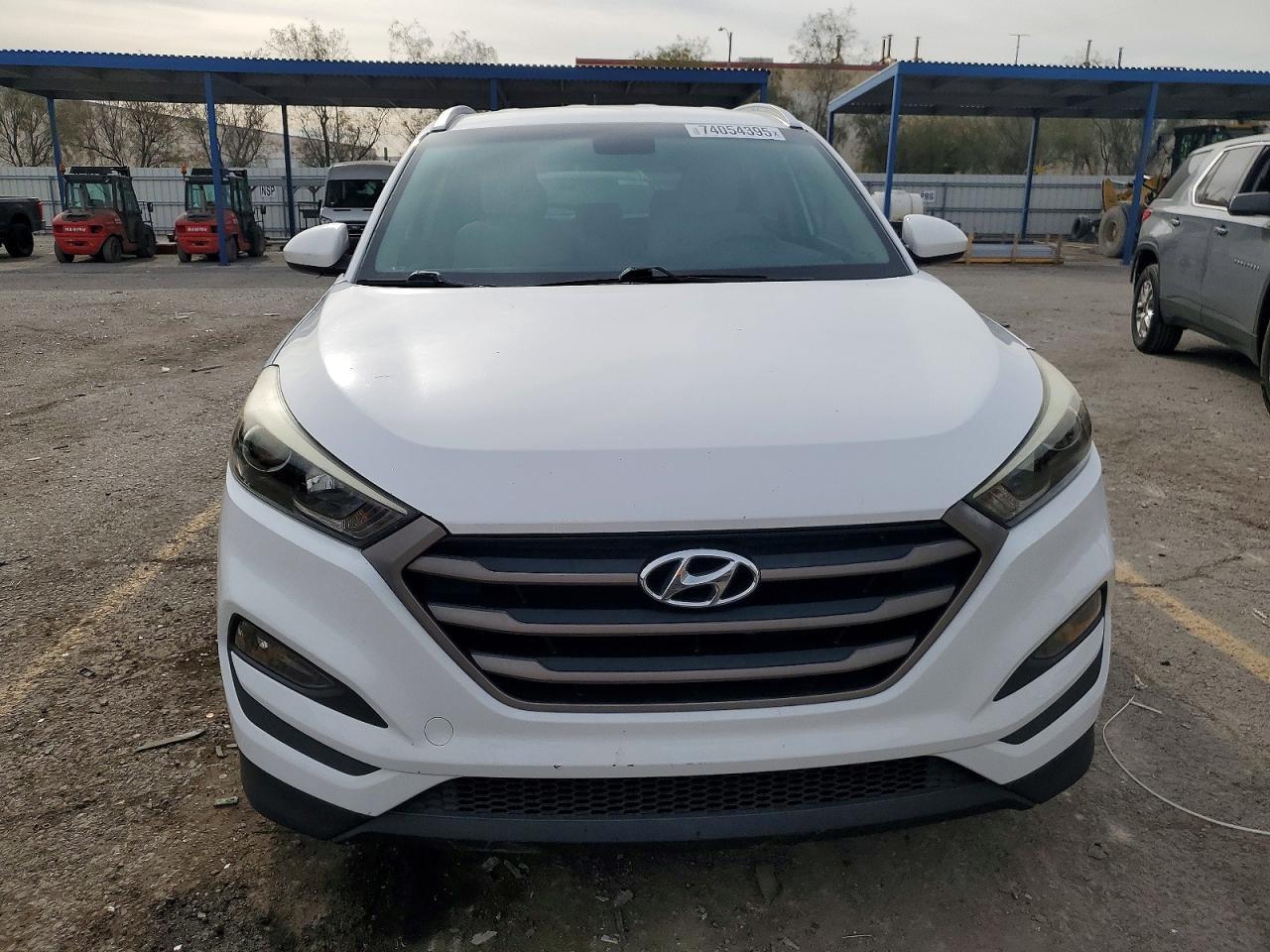 2016 HYUNDAI TUCSON