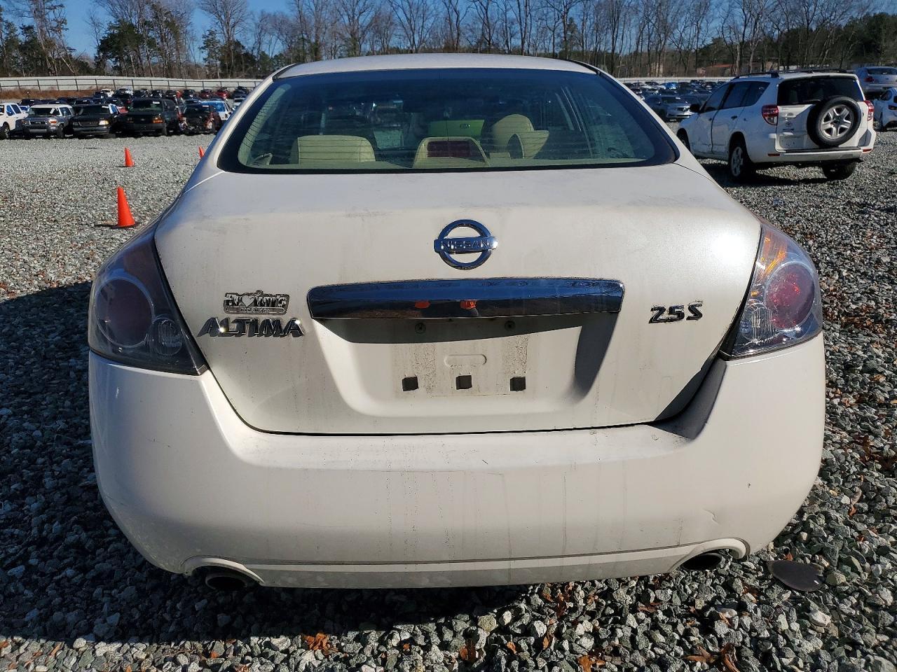 2010 NISSAN ALTIMA