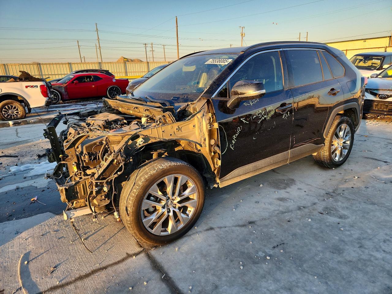 2019 TOYOTA RAV4