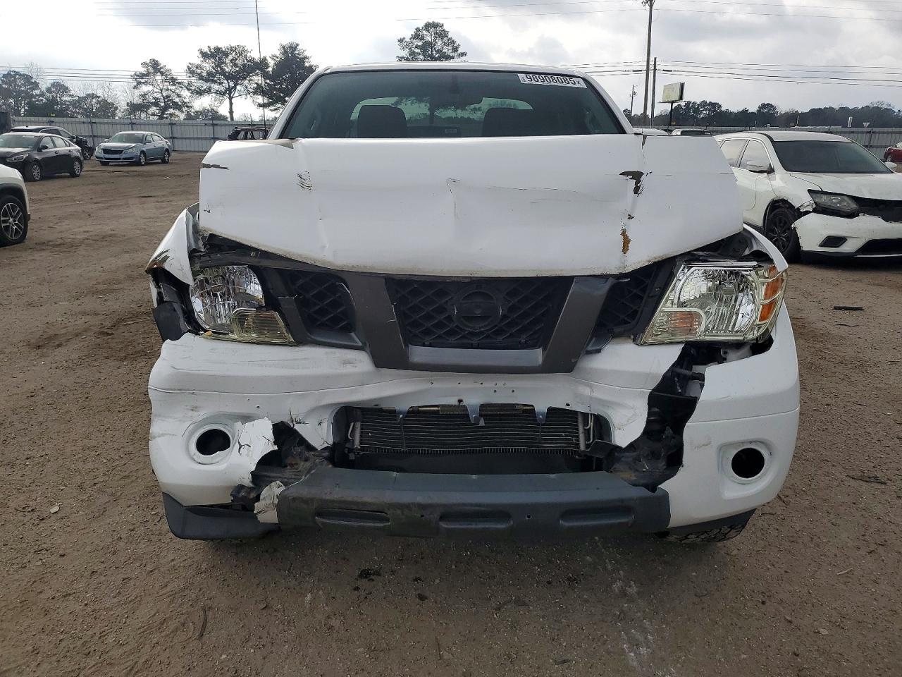 2012 NISSAN Frontier