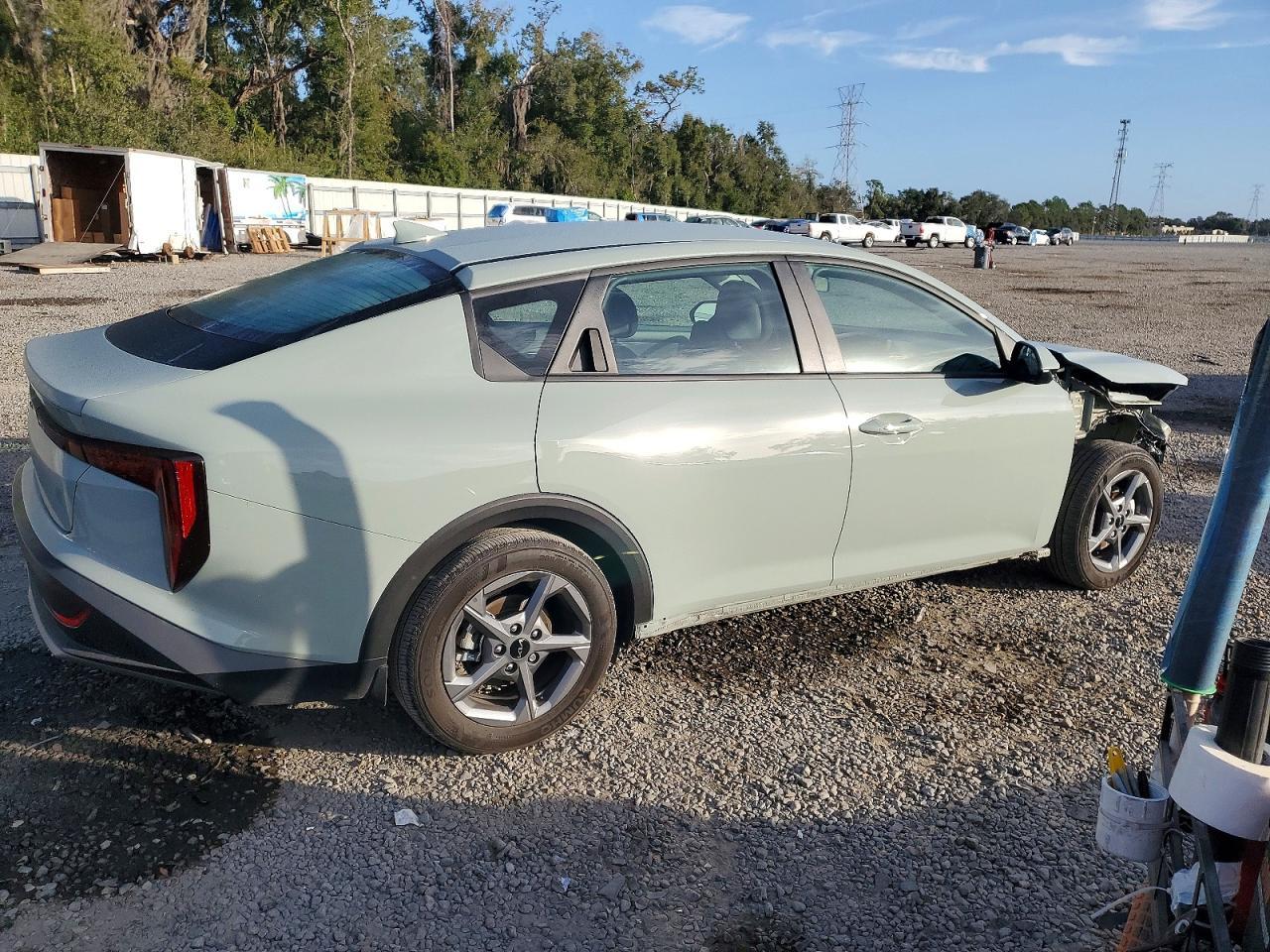 2025 KIA K4