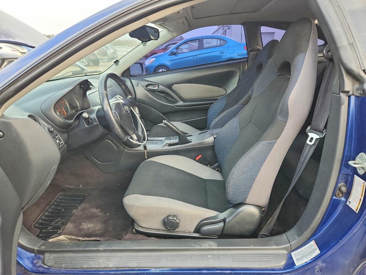 2004 TOYOTA Celica