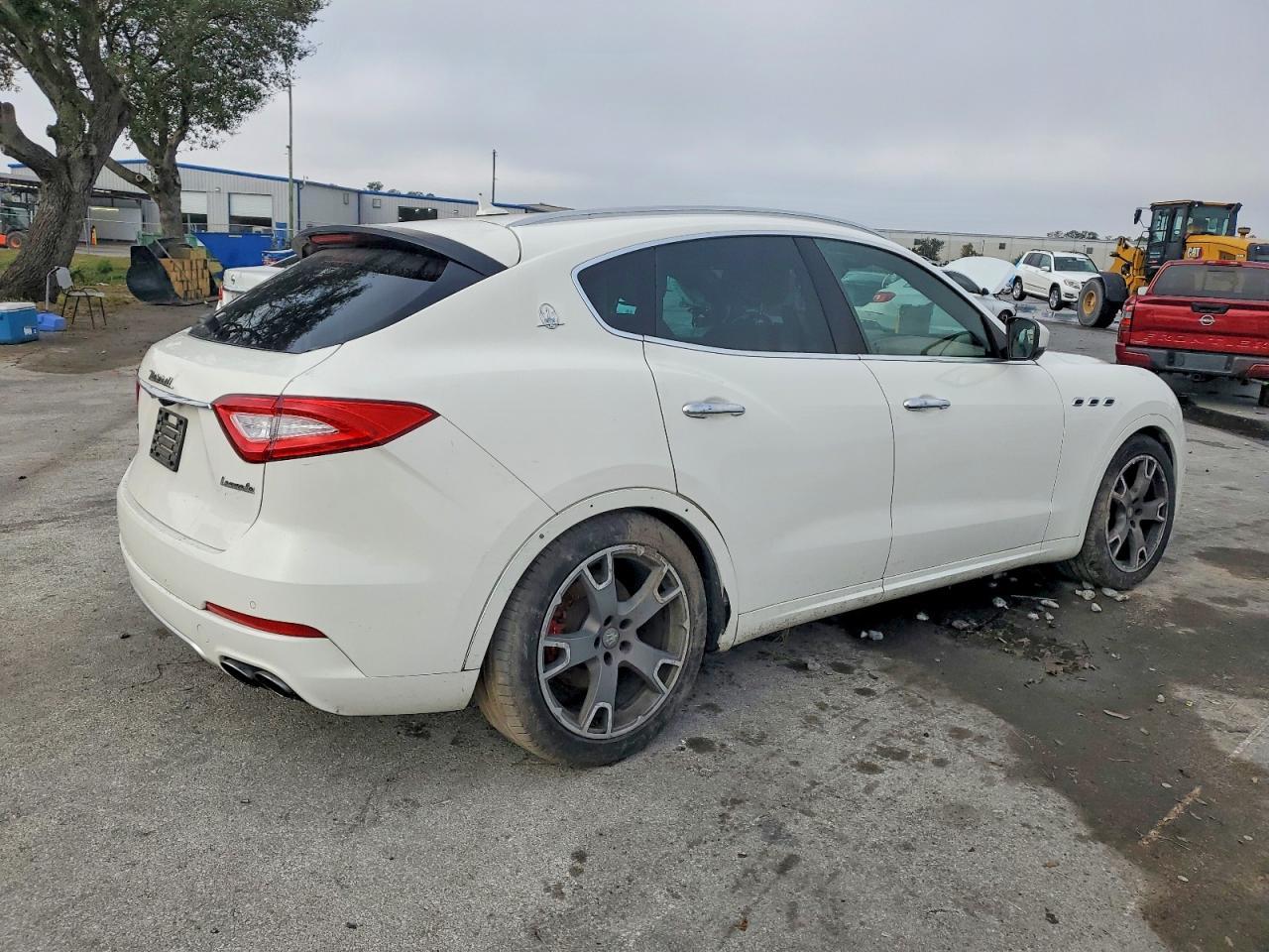2017 MASERATI Levante