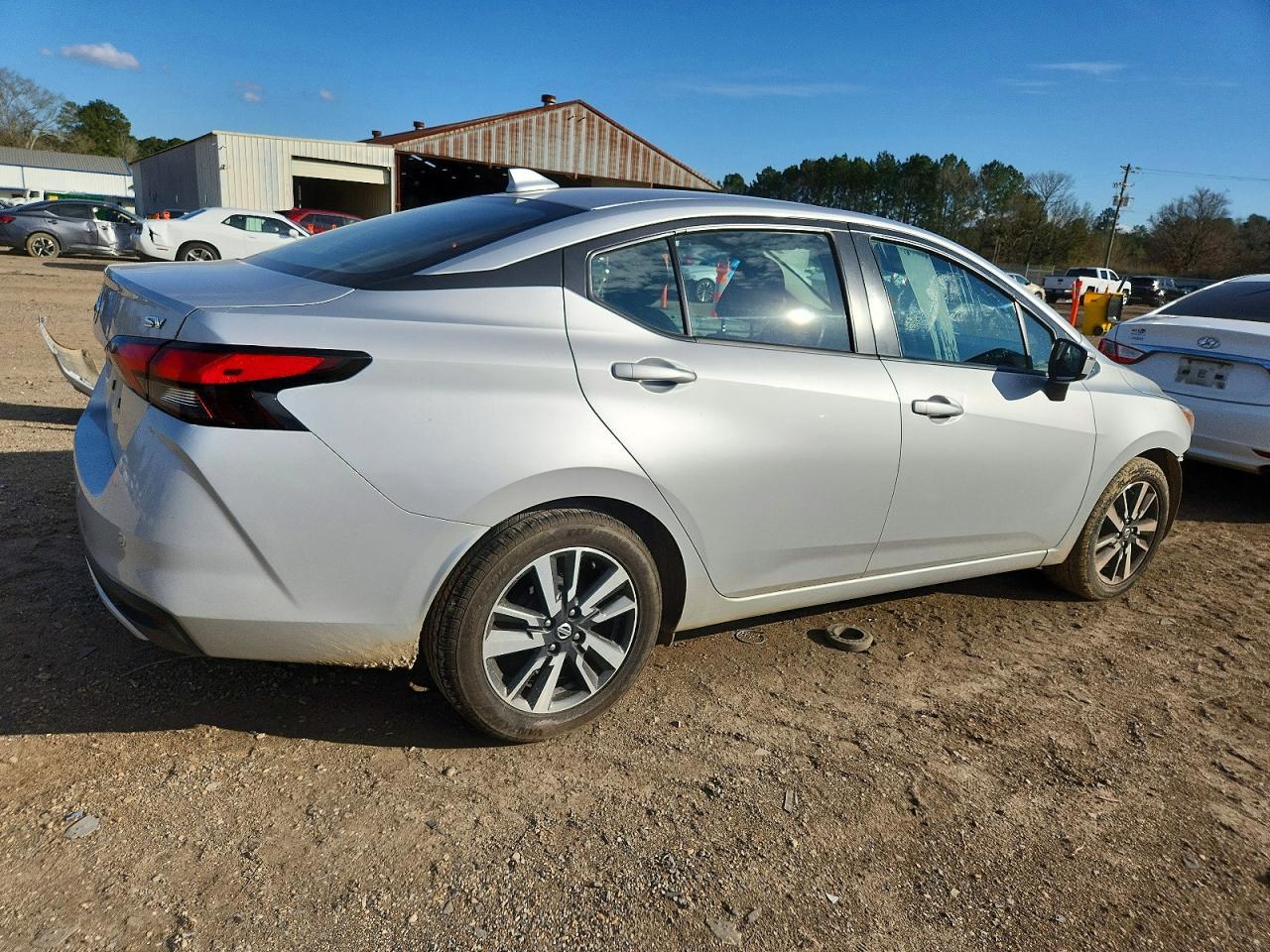 2021 NISSAN VERSA