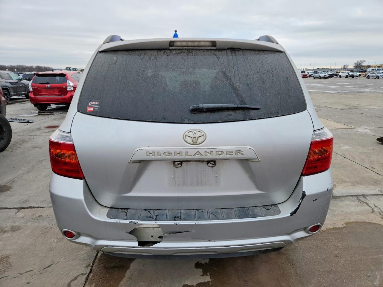 2010 TOYOTA HIGHLANDER