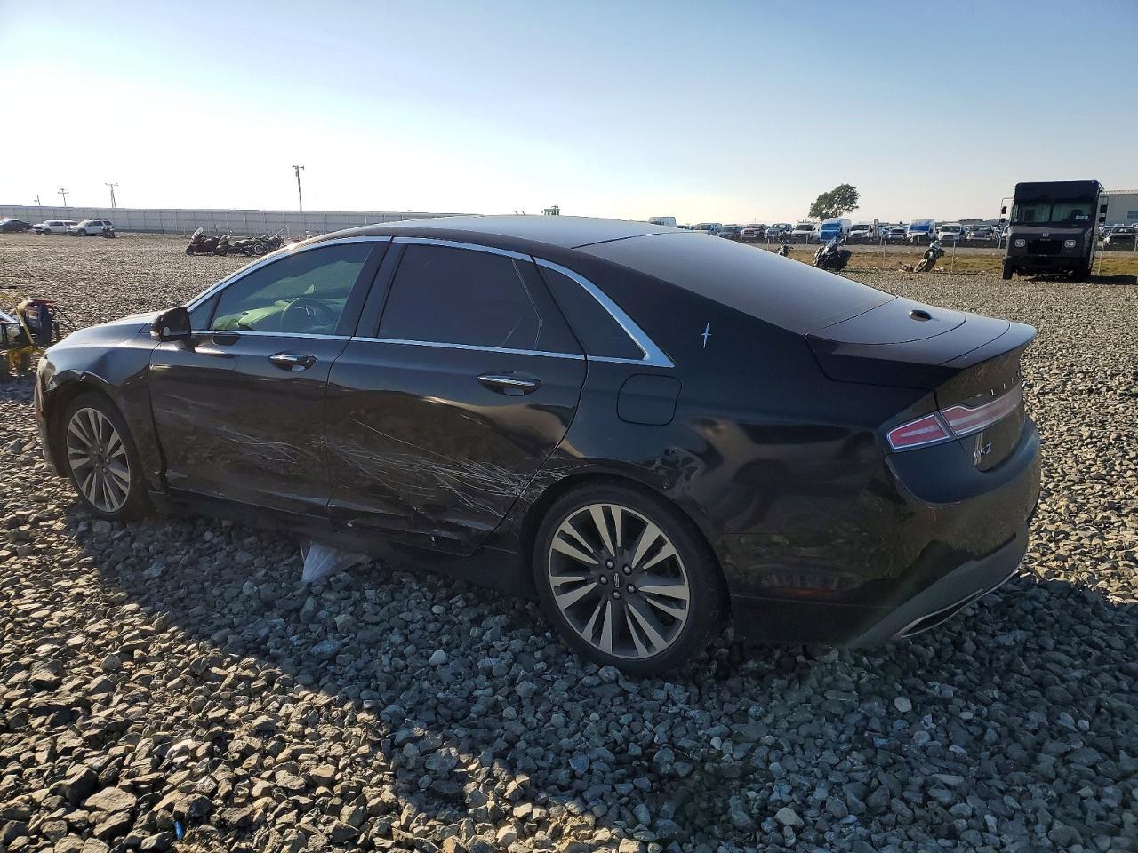 2017 LINCOLN MKZ