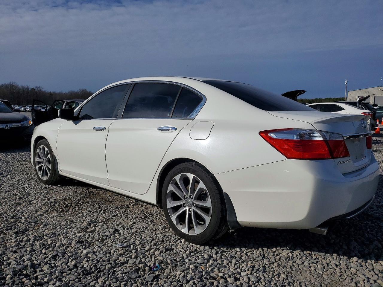 2015 HONDA ACCORD