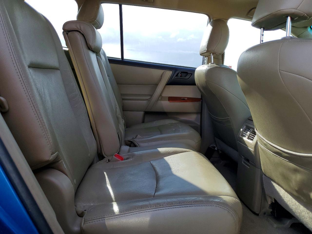 2009 TOYOTA HIGHLANDER