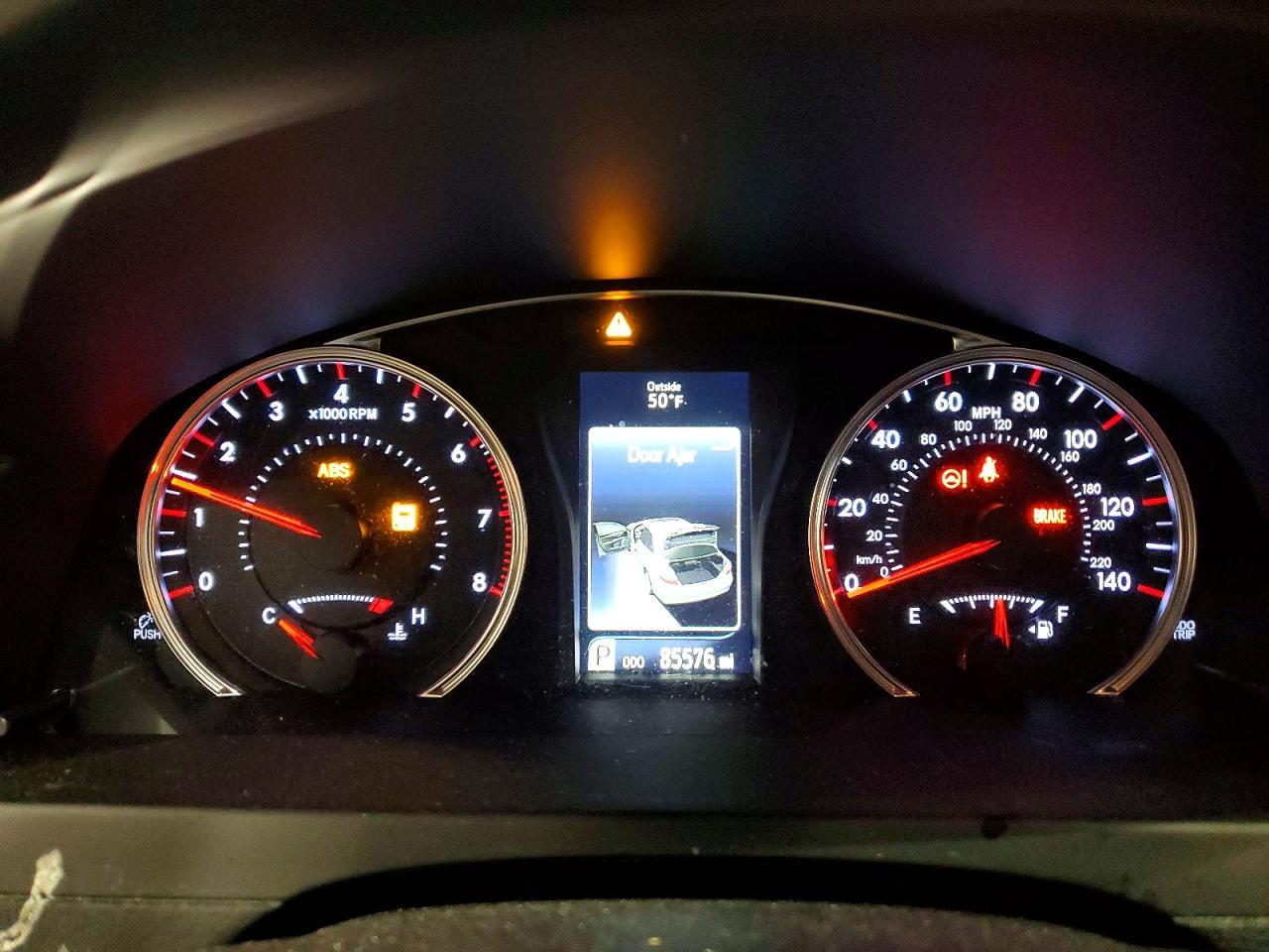 2016 TOYOTA CAMRY