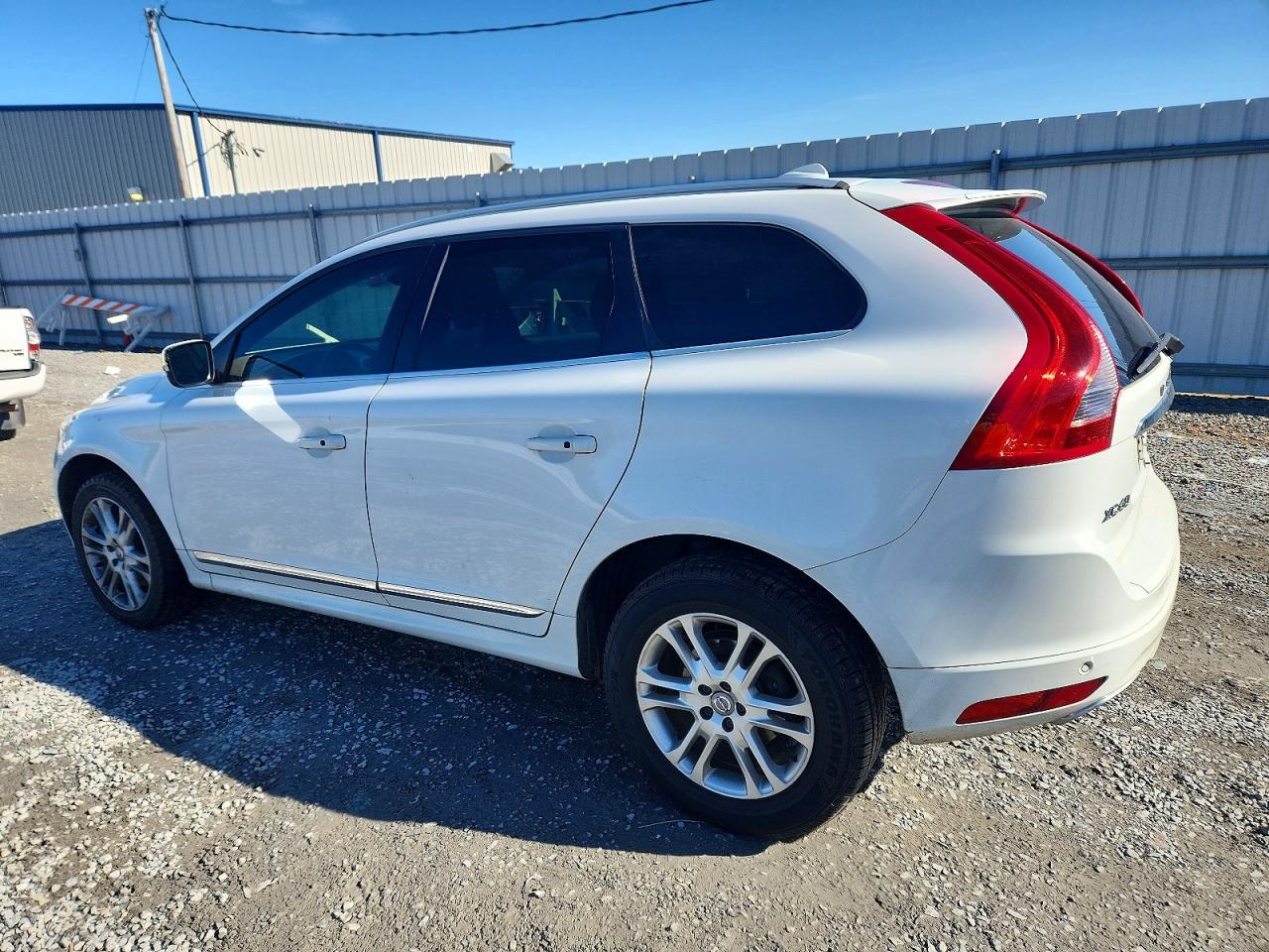 2016 VOLVO XC60