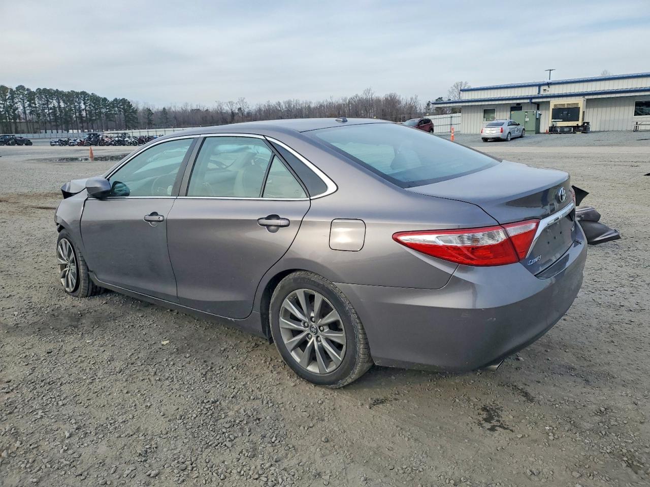 2017 TOYOTA CAMRY