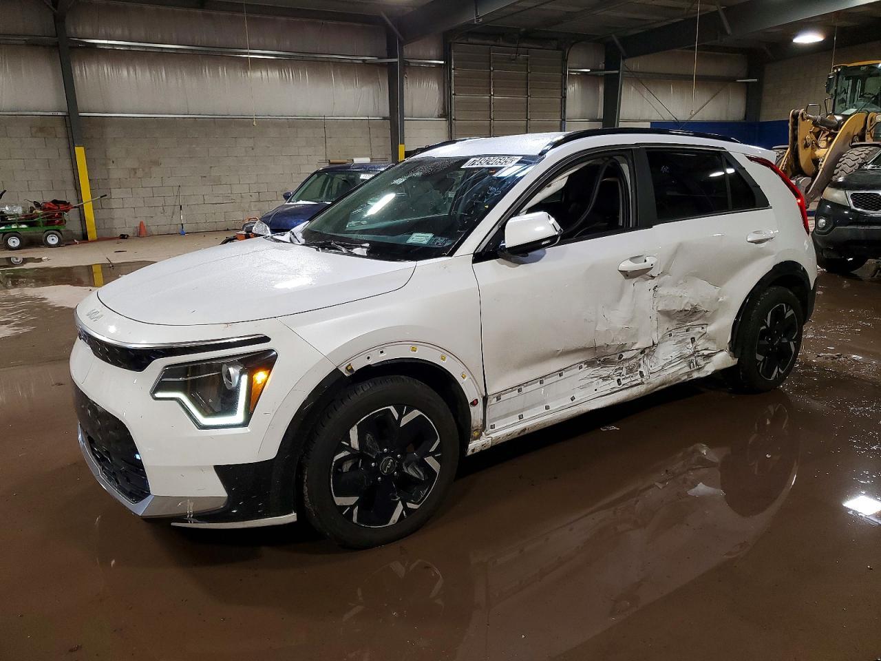 2023 KIA Niro