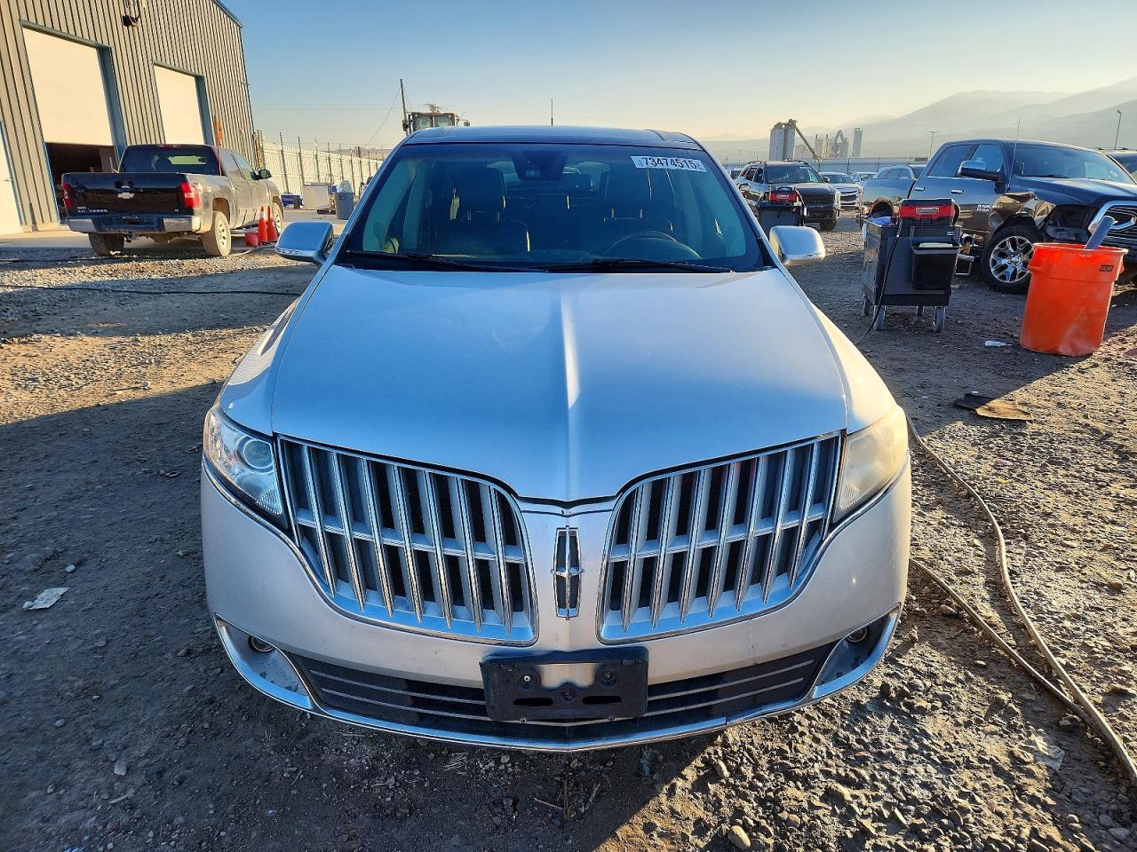 2012 LINCOLN MKT