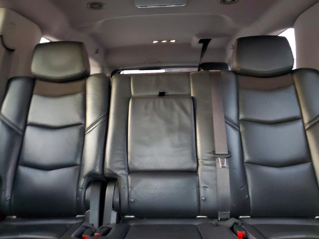 2018 CADILLAC Escalade ESV