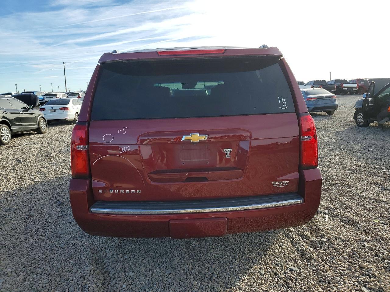 2016 CHEVROLET Suburban