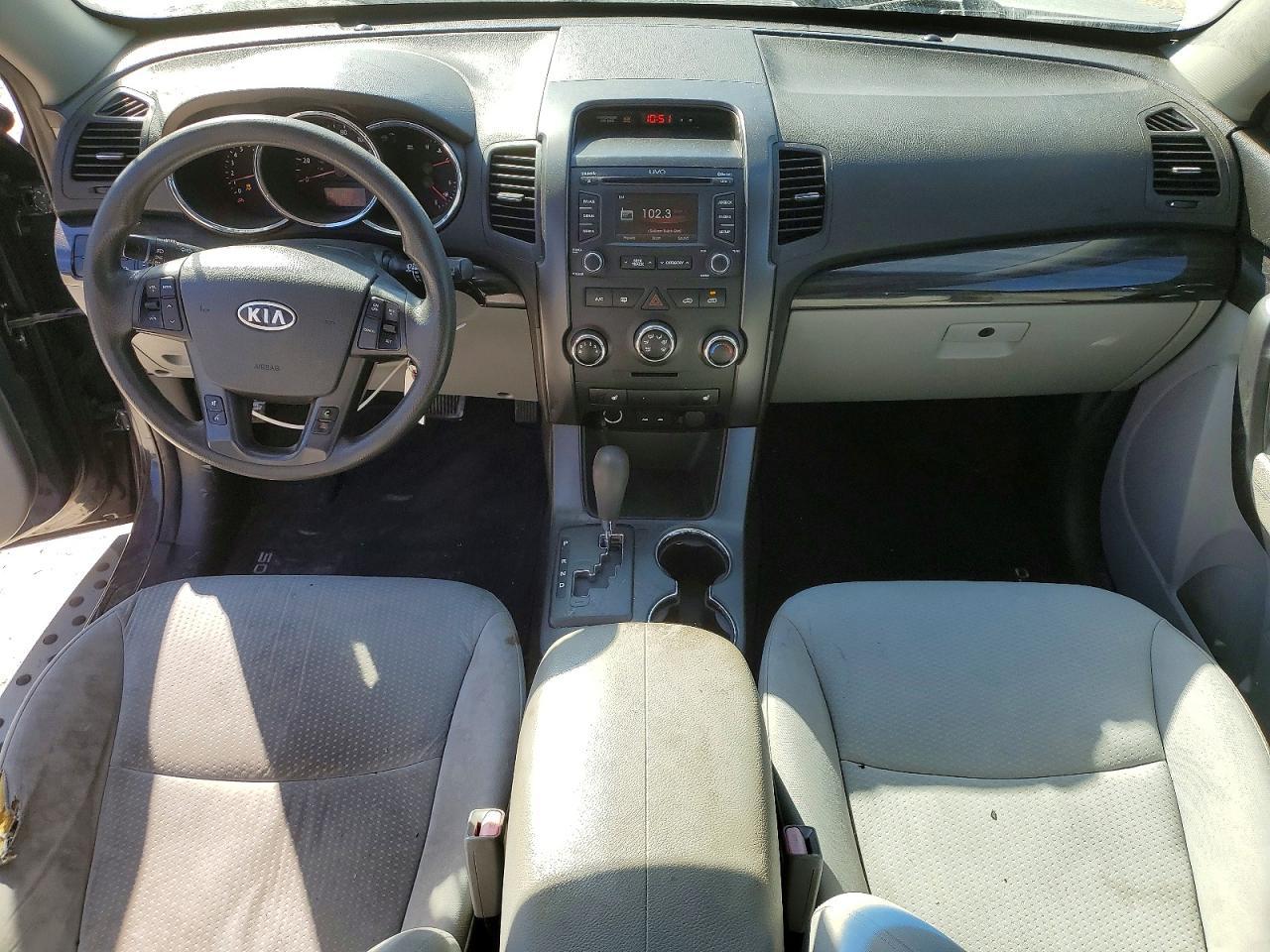 2013 KIA SORENTO