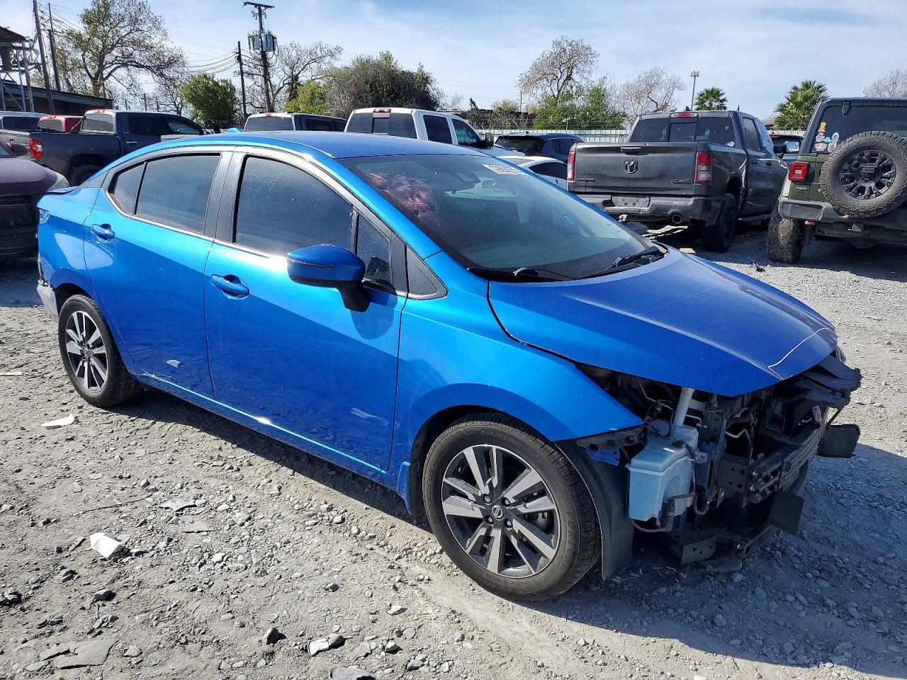 2021 NISSAN VERSA