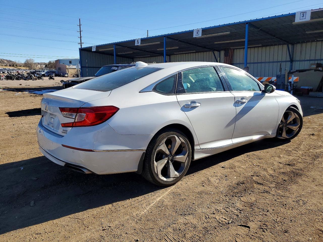 2018 HONDA ACCORD