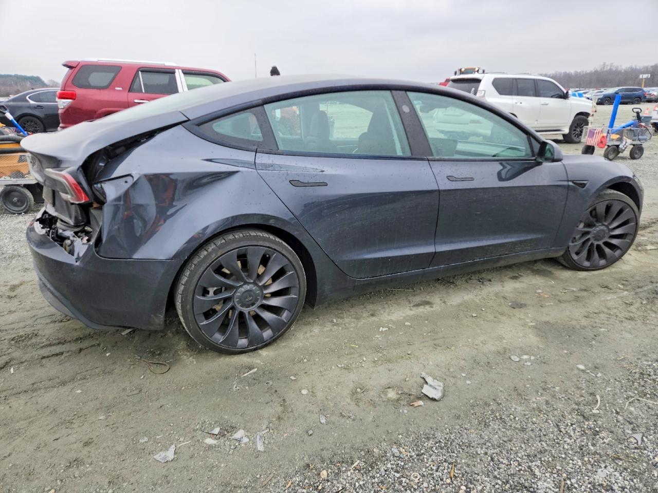 2024 TESLA MODEL 3
