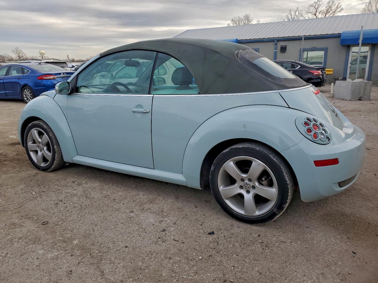 2006 VOLKSWAGEN Beetle