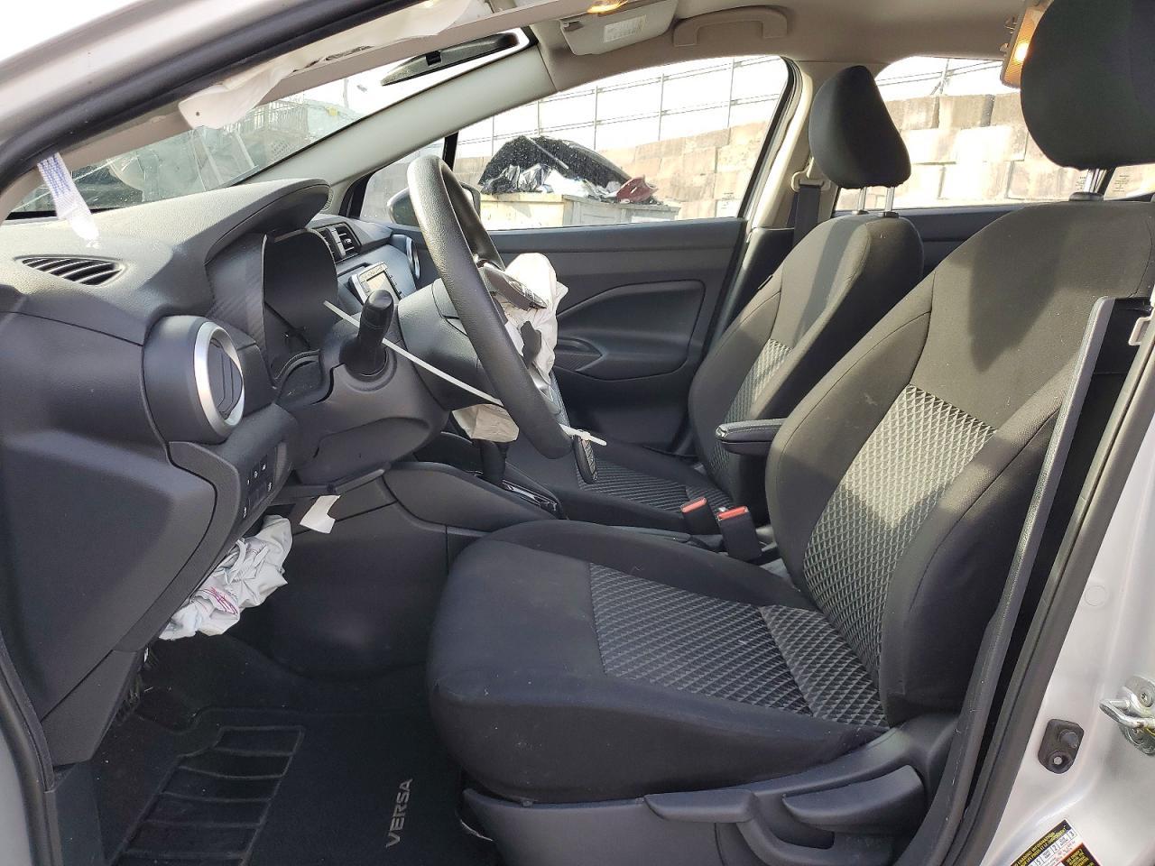 2021 NISSAN VERSA