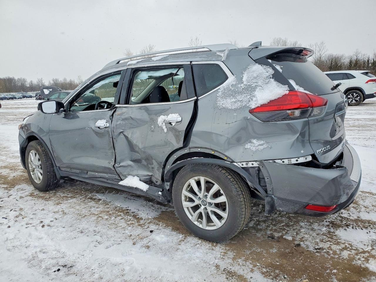 2017 NISSAN ROGUE