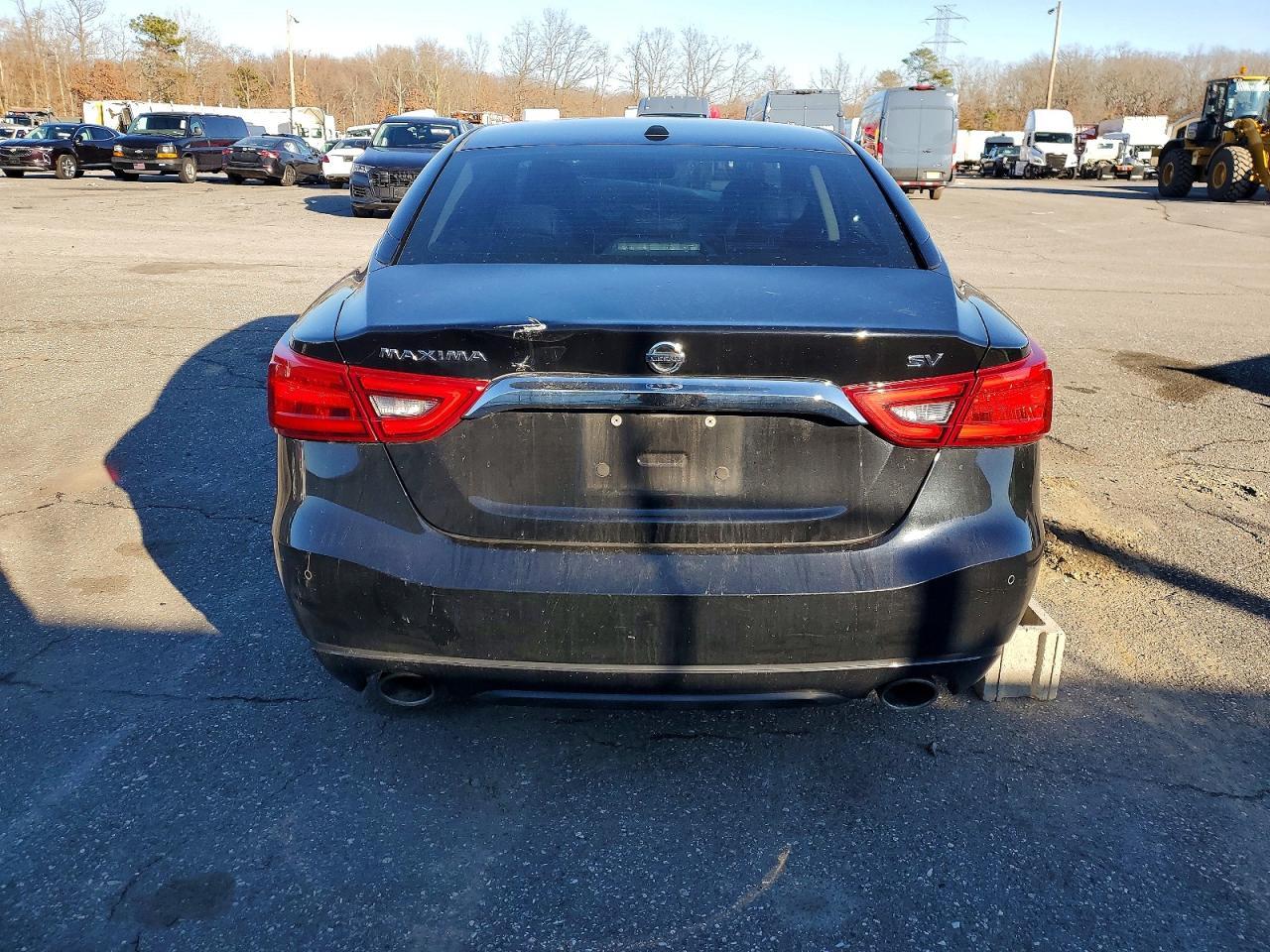 2017 NISSAN Maxima